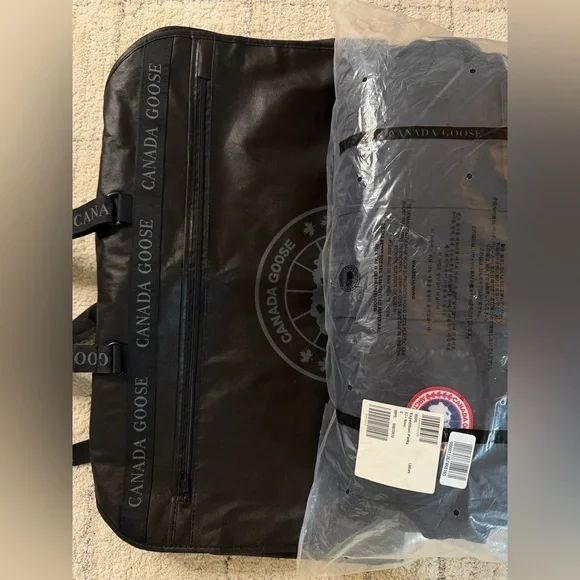 Canada Goose Expedition Parka Winter Jacket Navy Brand New Fur Trim Full Set - Picture 2 of 9